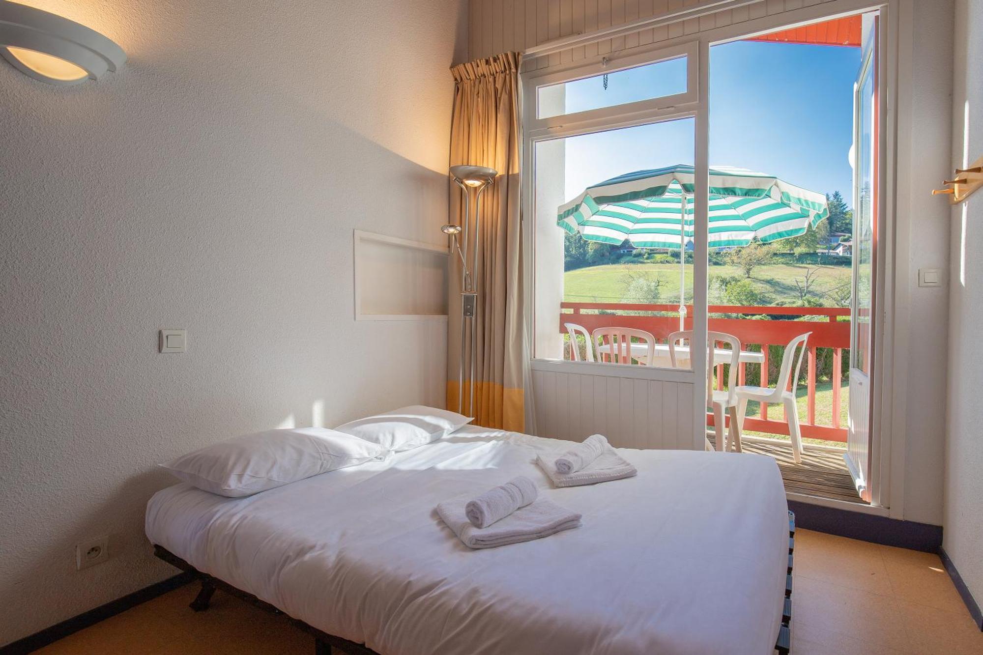 Vvf Residence Pays Basque Сен-Жан-Пье-де-Пор Экстерьер фото